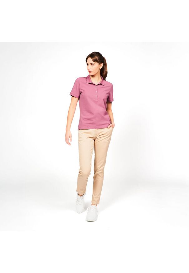 INESIS - Koszulka polo do golfa z krótkim rękawem damska Inesis MW500. Typ kołnierza: golf, polo. Kolor: fioletowy. Materiał: bawełna, poliester, materiał. Długość rękawa: krótki rękaw. Długość: krótkie. Wzór: ze splotem. Styl: sportowy, klasyczny