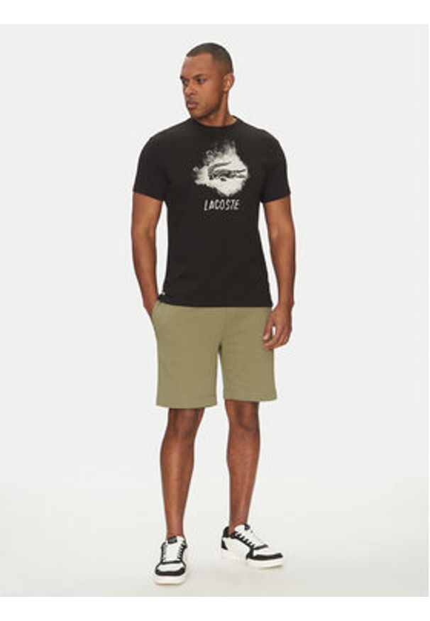 Lacoste T-Shirt TH8917 Czarny Regular Fit. Kolor: czarny. Materiał: bawełna, syntetyk