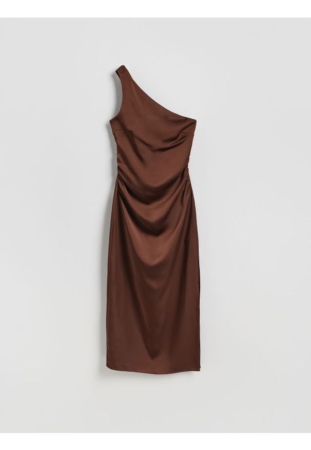 Reserved - Sukienka z ozdobnym marszczeniem - brązowy. Kolor: brązowy. Materiał: tkanina. Wzór: gładki
