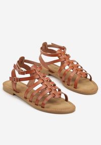 Born2be - Brązowe Sandały Typu Rzymianki Ziresea. Okazja: na co dzień. Zapięcie: sprzączka. Kolor: brązowy. Materiał: jeans. Obcas: na obcasie. Styl: elegancki, casual #5