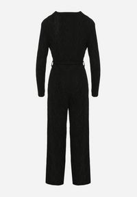 Born2be - Czarny Koktajlowy Kombinezon z Wiskozą Szerokimi Nogawkami i Paskiem w Talii Mianelle. Kolor: czarny. Materiał: wiskoza. Długość rękawa: długi rękaw. Długość: długie. Styl: wizytowy #4