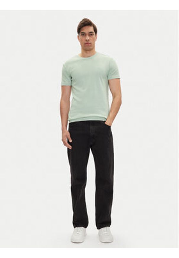 Mustang T-Shirt Allen 1016486 Zielony Slim Fit. Kolor: zielony. Materiał: bawełna