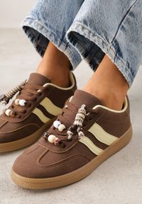 Born2be - Brązowe Sneakersy w Stylu Tenisówek z Koralikami Charnara. Okazja: na co dzień. Kolor: brązowy. Materiał: dresówka. Wzór: aplikacja #6