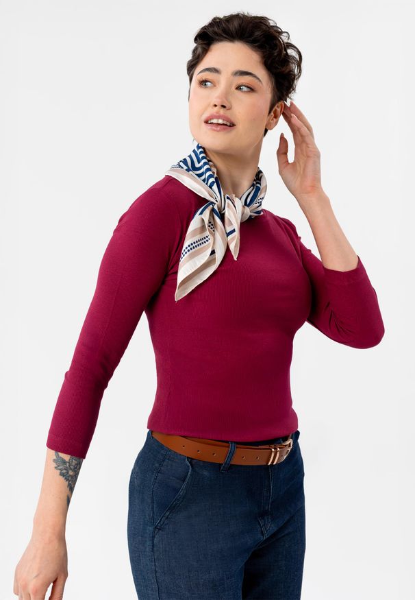 Volcano - Longsleeve w prążek L-NEVRA. Kolor: różowy. Materiał: prążkowany, elastan, bawełna, materiał. Długość rękawa: długi rękaw. Wzór: prążki. Styl: klasyczny