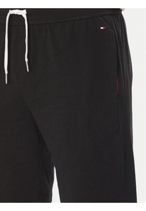 TOMMY HILFIGER - Tommy Hilfiger Szorty sportowe UM0UM03364 Czarny Regular Fit. Kolor: czarny. Materiał: bawełna. Styl: sportowy