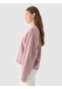 outhorn - Bluza sherpa nierozpinana bez kaptura damska Outhorn - różowa. Typ kołnierza: bez kaptura. Kolekcja: plus size. Kolor: różowy. Materiał: materiał #2