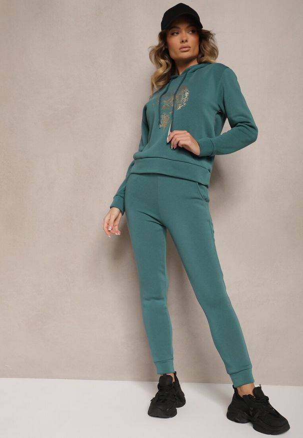 Renee - Zielony Ocieplany Komplet Dresowy z Bawełny Spodnie i Bluza Sevida. Kolor: zielony. Materiał: dresówka, bawełna. Wzór: aplikacja