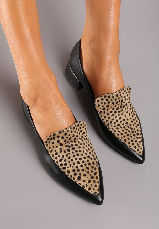 Born2be - Czarno-Beżowe Półbuty w Stylu Loafersów z Noskiem w Szpic na Niskim Obcasie Taanas. Okazja: na spacer. Kolor: czarny. Materiał: jeans. Obcas: na obcasie. Wysokość obcasa: niski