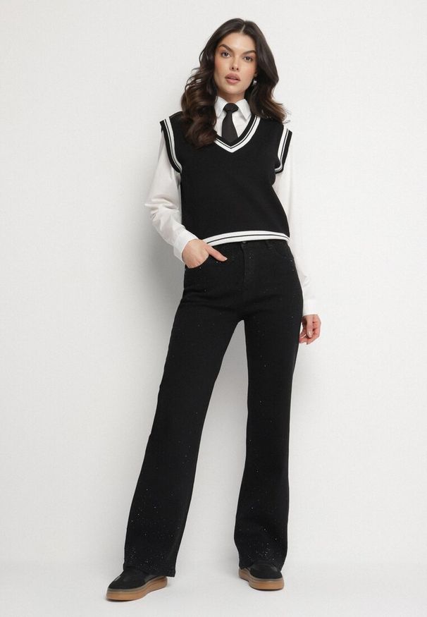 Born2be - Czarne Jeansy z Bawełną o Szerokim Kroju z Wysokim Stanem Dralseli. Okazja: na co dzień. Stan: podwyższony. Kolor: czarny. Styl: elegancki, casual