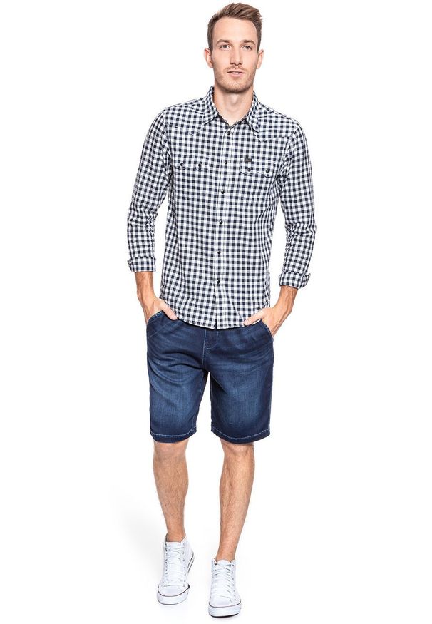Mustang - SPODENKI MUSTANG Palm Beach Shorts Denim Blue 1009605 5000 842. Stan: podwyższony. Materiał: denim
