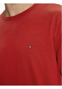 TOMMY HILFIGER - Tommy Hilfiger T-Shirt Essential MW0MW37267 Czerwony Regular Fit. Kolor: czerwony. Materiał: bawełna #3