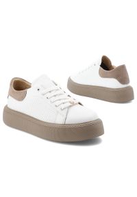 Białe Sneakersy Filippo Sportowe Buty Damskie. Okazja: na co dzień. Kolor: biały. Materiał: skóra, jeans, guma. Szerokość cholewki: normalna. Wzór: ażurowy. Obcas: na platformie. Styl: sportowy #4