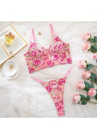 Intica - Komplet bielizny z kwiatowym haftem i koronkowym wykończeniem Keziban. Kolor: różowy. Materiał: koronka. Wzór: kwiaty, haft #1
