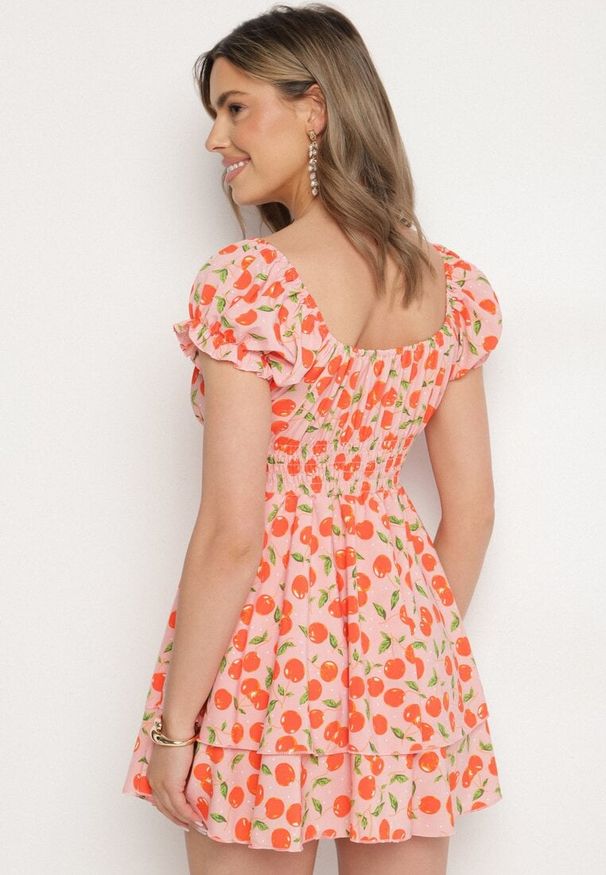 Born2be - Różowa Rozkloszowana Sukienka z Bawełną z Motywem Wiśni Lunadessa. Okazja: na co dzień, na imprezę. Kolor: różowy. Materiał: bawełna. Sezon: lato. Typ sukienki: proste. Styl: casual, elegancki, klasyczny