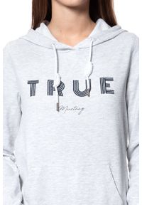 Mustang - BLUZA MUSTANG Bella H Embroidery Light grey melange 1008016 4141. Wzór: nadruk #7