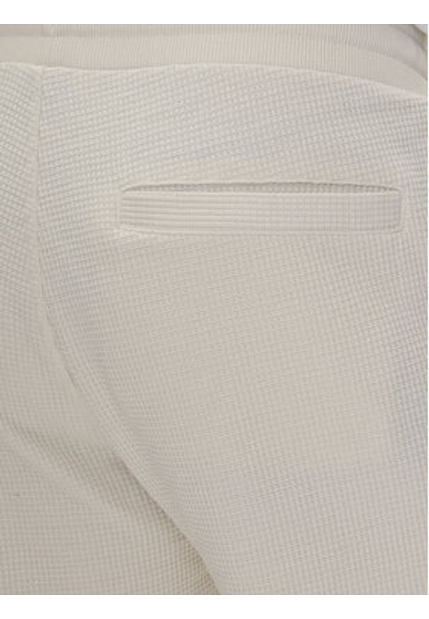 Calvin Klein Jeans Szorty sportowe J30J327247 Beżowy Regular Fit. Kolor: beżowy. Materiał: bawełna. Styl: sportowy