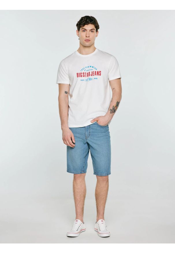 Big-Star - Koszulka męska z kontrastowym nadrukiem biała Sers 100. Kolor: biały. Materiał: denim, skóra, dzianina. Wzór: nadruk. Styl: klasyczny, elegancki