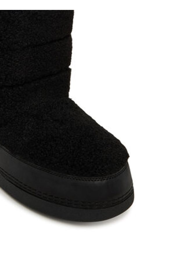 Love Moschino - LOVE MOSCHINO Śniegowce JA24452G0NISM00A Czarny. Kolor: czarny. Materiał: materiał