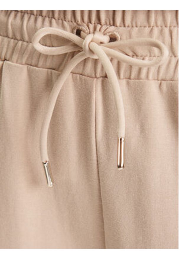 EA7 Emporio Armani Dres 7W000687 AF12502 U1046 Beżowy Regular Fit. Kolor: beżowy. Materiał: bawełna