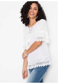 bonprix - Tunika z koronką z miękkiej wiskozy. Kolor: biały. Materiał: wiskoza, koronka. Wzór: koronka #1