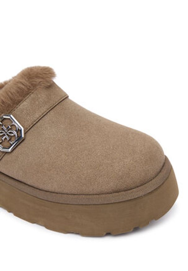 Guess Śniegowce FLFDOC ESU06 Brązowy. Kolor: brązowy. Materiał: materiał