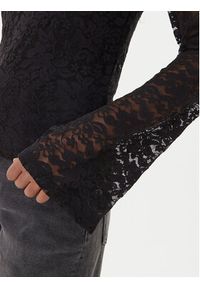 Vero Moda Bluzka Kanya 10336176 Czarny Regular Fit. Kolor: czarny. Materiał: syntetyk