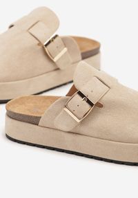 Born2be - Beżowe Klapki na Grubej Podeszwie w Stylu Chodaków z Klamrą Lilarose. Okazja: na co dzień. Kolor: beżowy. Styl: casual #6