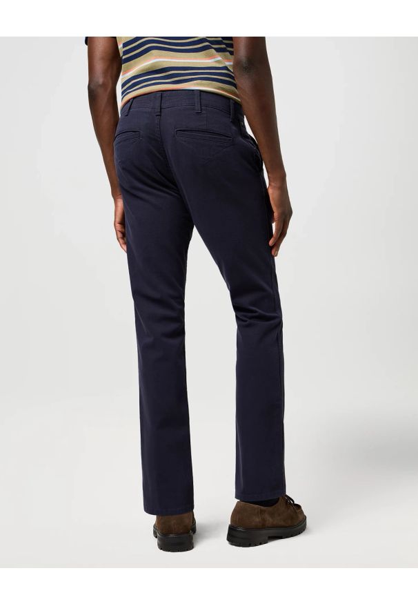 Wrangler - MESKIE SPODNIE WRANGLER REGULAR CHINO DARK NAVY 112371030