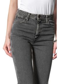 Wrangler - WRANGLER RETRO STRAIGHT CROP DESERT BLACK W27YRJ26N 112128215. Styl: retro
