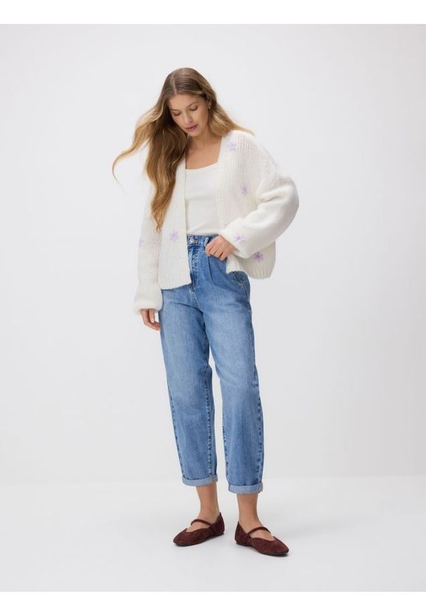 Reserved - Jeansy barrel leg - niebieski. Kolor: niebieski