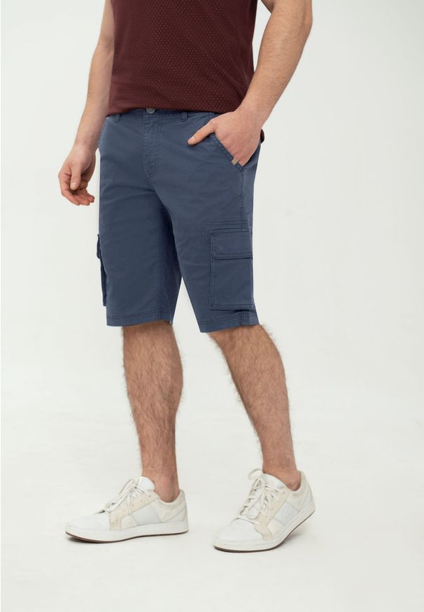 Volcano - Spodenki męskie typu cargo, Comfort Fit, P-TARK. Okazja: na co dzień. Kolekcja: plus size. Kolor: niebieski. Materiał: włókno, bawełna, materiał, elastan. Długość: krótkie. Styl: casual