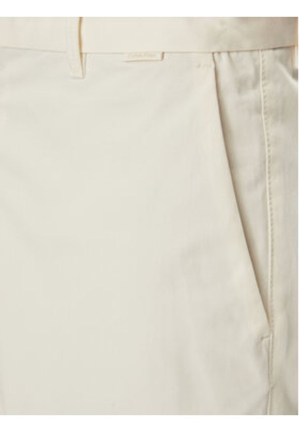Calvin Klein Szorty materiałowe Sateen K10K112831 Écru Regular Fit. Materiał: bawełna