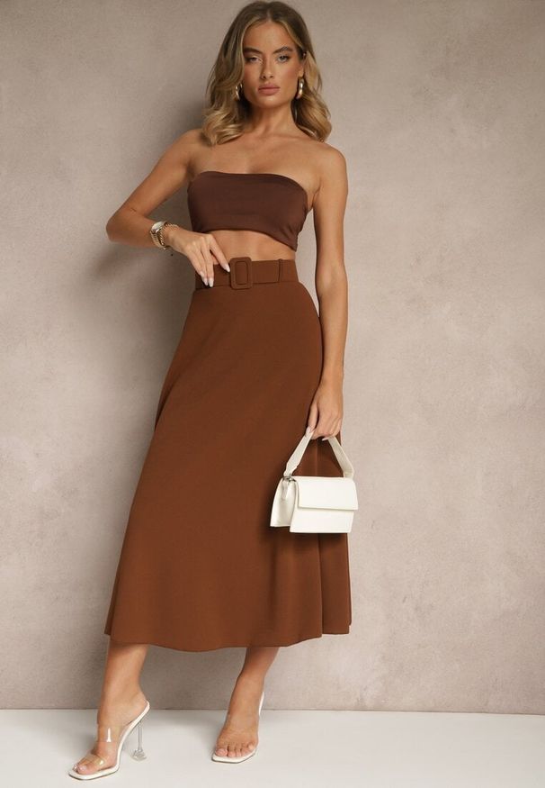 Renee - Brązowa Rozkloszowana Spódnica Maxi z Paskiem i Klamrą Adlirca. Okazja: na co dzień. Kolor: brązowy. Materiał: materiał. Wzór: gładki. Styl: casual