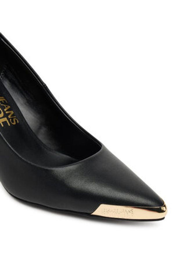 Versace Jeans Couture Szpilki 79VA3S50 Czarny. Kolor: czarny. Materiał: skóra. Obcas: na szpilce