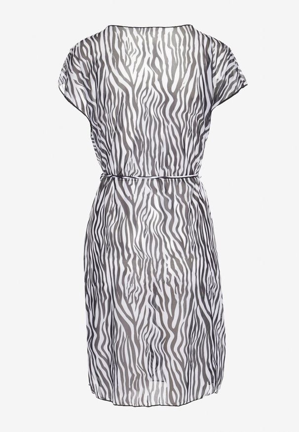 Renee - Czarno-Biała Wiązana Narzutka Plażowa Sadeleve. Okazja: na plażę. Kolor: czarny. Wzór: aplikacja. Styl: casual, elegancki