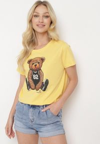 Born2be - Żółty Bawełniany T-shirt z Ozdobnym Nadrukiem Wanestra. Okazja: na co dzień. Kolor: żółty. Materiał: bawełna. Wzór: nadruk. Styl: casual #6