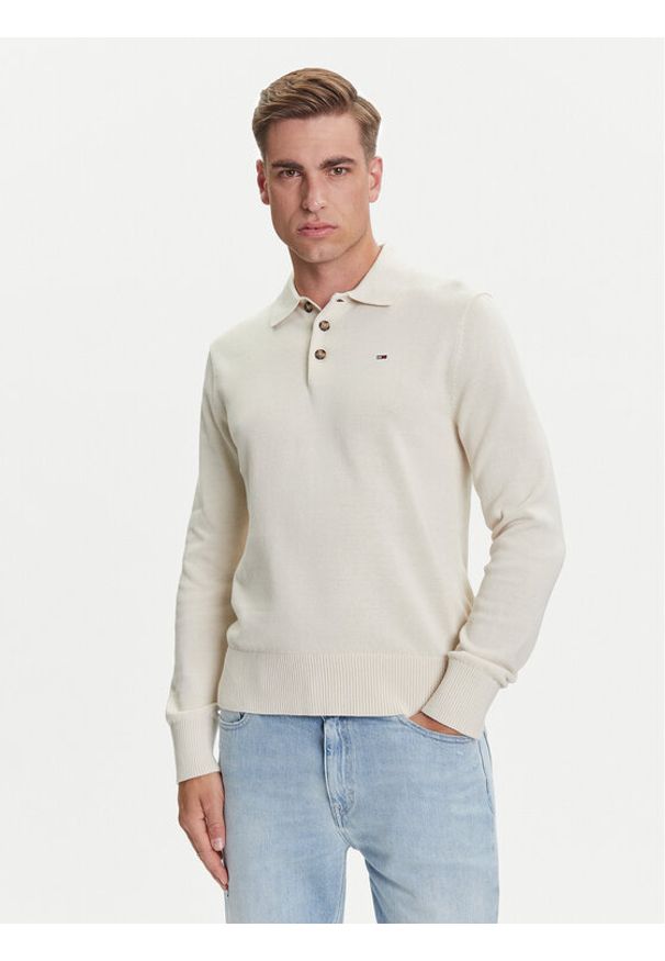 Tommy Jeans Sweter Essential DM0DM20304 Beżowy Slim Fit. Kolor: beżowy. Materiał: bawełna