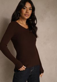 Renee - Brązowy Sweter z Bawełną z Prążkowanej Dzianiny Reisaria. Okazja: na co dzień. Kolor: brązowy. Materiał: prążkowany, bawełna, dzianina. Styl: klasyczny, casual #3
