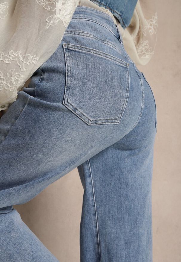 Renee - Niebieskie Jeansy Regular Waist z Szeroką Nogawką Nolzeri. Okazja: na co dzień. Kolor: niebieski. Styl: elegancki, casual