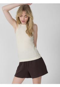 outhorn - Spodenki z dzianiny waflowej damskie - fioletowe. Kolor: fioletowy. Materiał: dzianina #3