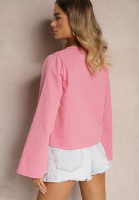 Renee - Różowa Bluzka z Bawełny Narzutka z Wiązaniami i Rękawami Typu Nietoperz Delorea. Kolor: różowy. Materiał: bawełna