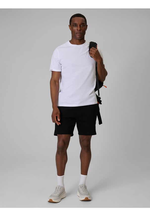 4f - 4F Spodenki dresowe męskie - czarne L. Kolor: czarny. Materiał: dresówka. Sezon: lato