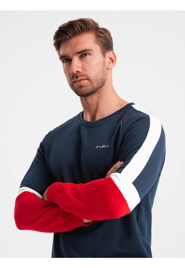 Ombre Clothing - Trójkolorowa męska dresowa bluza z raglanowymi rękawami – granatowa V2 - Rozmiar: XL. Okazja: na co dzień. Kolor: niebieski. Materiał: dresówka. Długość rękawa: raglanowy rękaw. Wzór: nadruk. Styl: sportowy, casual