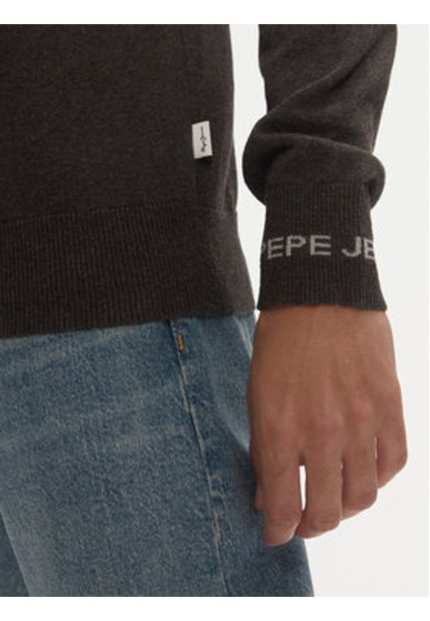 Pepe Jeans Sweter New Andre PM702469 Szary Regular Fit. Kolor: szary. Materiał: bawełna