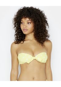 BEACH BUNNY - Top od bikini Layla. Kolor: żółty. Materiał: materiał. Wzór: kropki