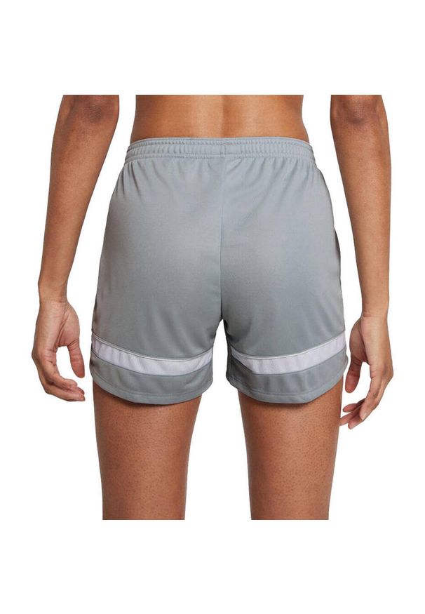 Nike - Damskie Spodenki Dri FIT Academy Shorts. Kolor: szary. Technologia: Dri-Fit (Nike)