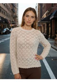 Sinsay - Ażurowy sweter z wiskozą - beżowy. Kolor: beżowy. Materiał: wiskoza. Wzór: ażurowy #1