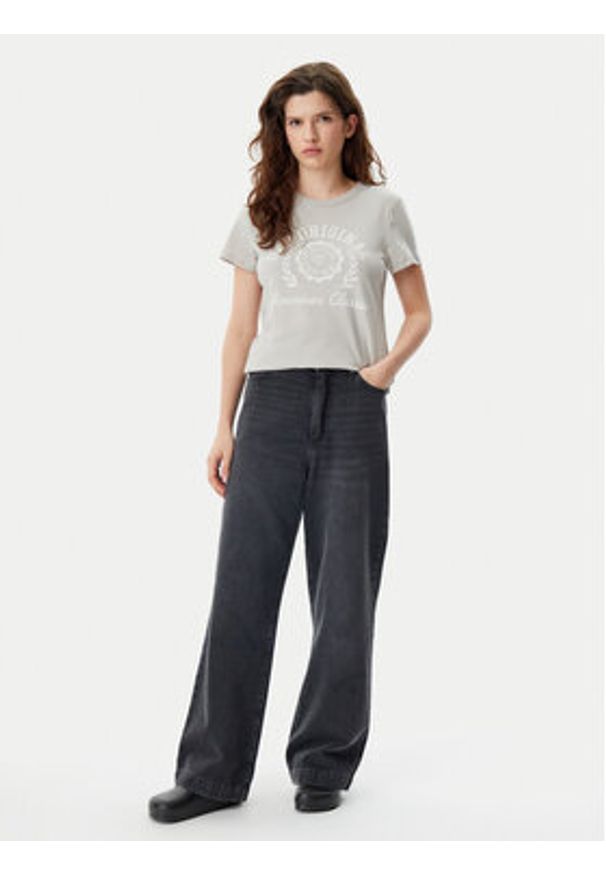 GAP - Gap T-Shirt 723653-08 Beżowy Regular Fit. Kolor: beżowy. Materiał: bawełna