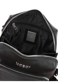 Kazar - Praktyczna miejska torebka na pasku. Kolor: czarny. Materiał: skórzane. Styl: casual. Rodzaj torebki: na ramię #4