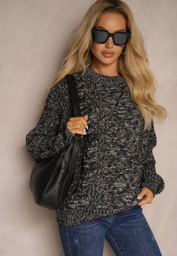 Renee - Czarny Casualowy Sweter z Wełną z Kolorowymi Przeszyciami Dezira. Okazja: na co dzień. Kolor: czarny. Materiał: wełna. Długość rękawa: długi rękaw. Długość: długie. Wzór: kolorowy. Styl: casual